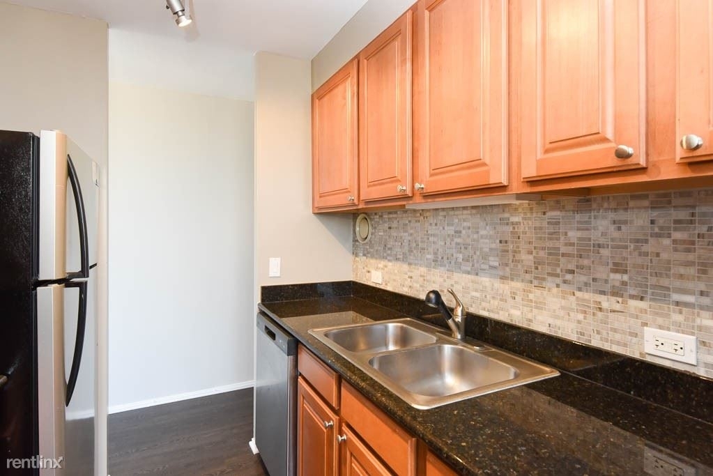 4334 N. Hazel, Unit A6161 - Photo 2