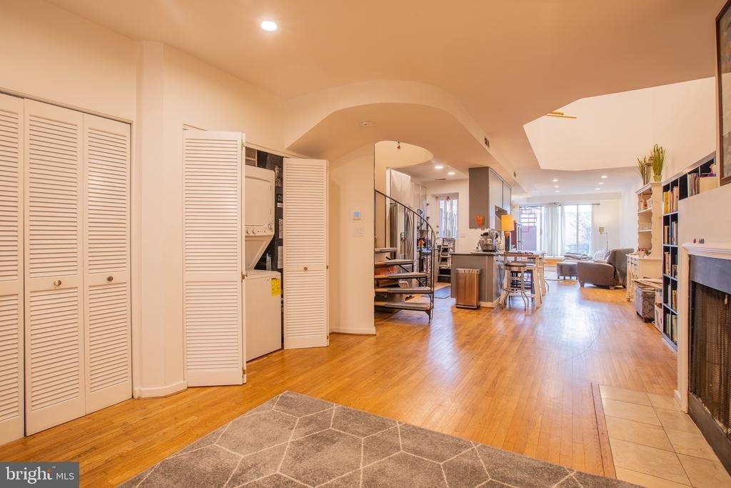 1752 Euclid St Nw - Photo 8