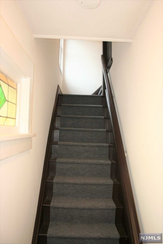 143 Degraw Avenue - Photo 2