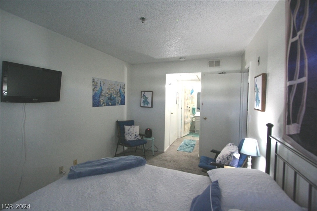 1381 E University Avenue - Photo 15