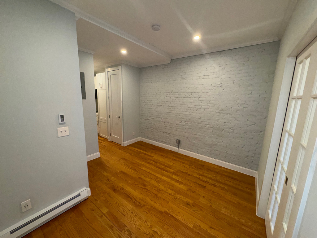 427 East 80th Street - Photo 4