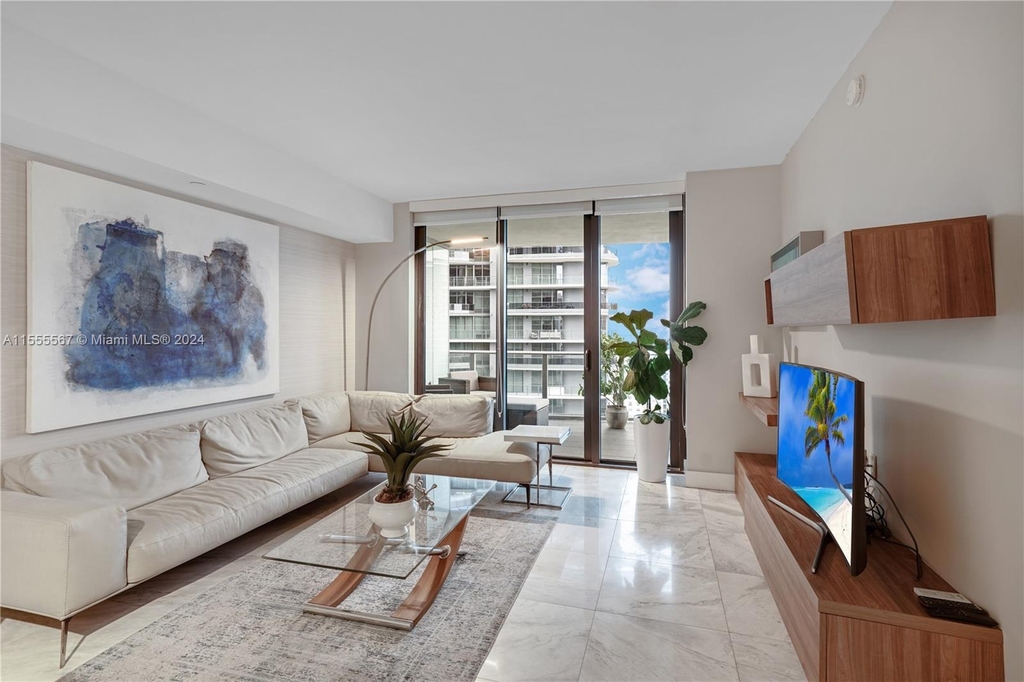 1010 Brickell Ave - Photo 11