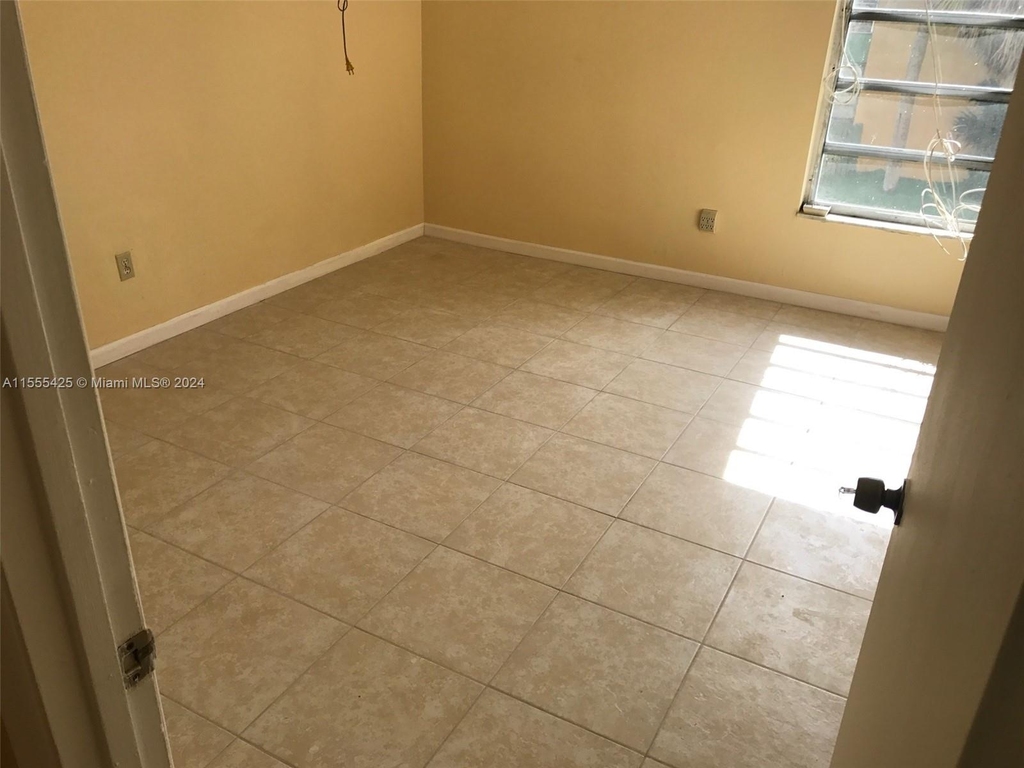 8841 W Flagler St - Photo 3