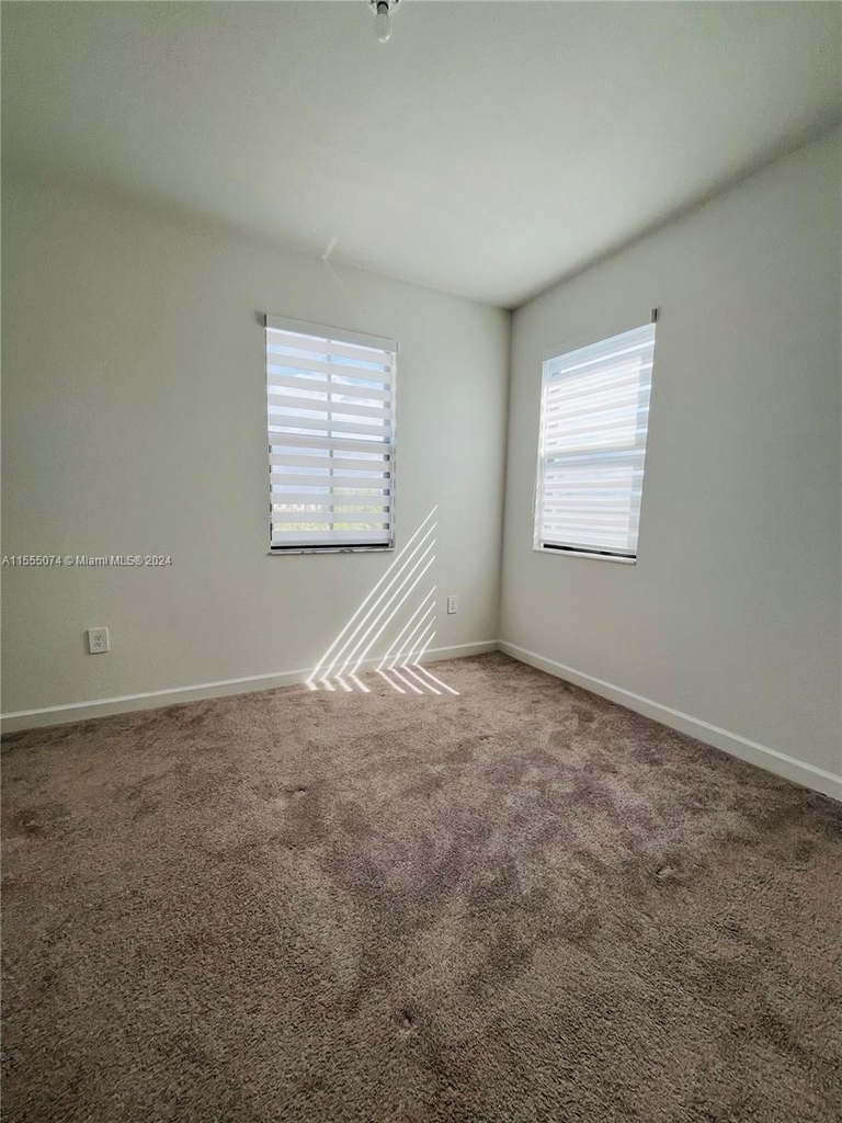 11768 Sw 247th Ter - Photo 25