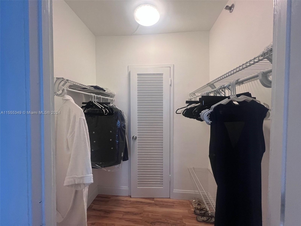 100 Lincoln Rd - Photo 11