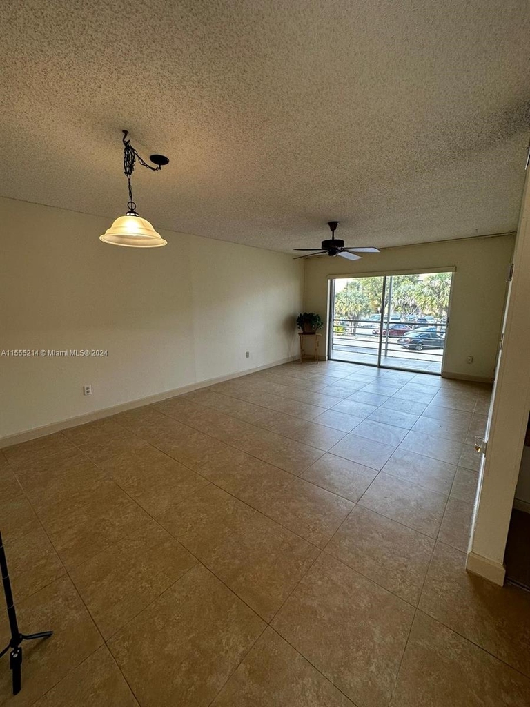 2800 Nw 56th Ave - Photo 4