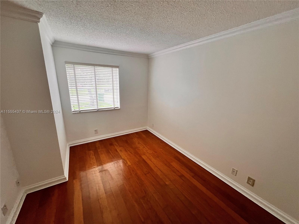 11281 Sw 18th Ct - Photo 3