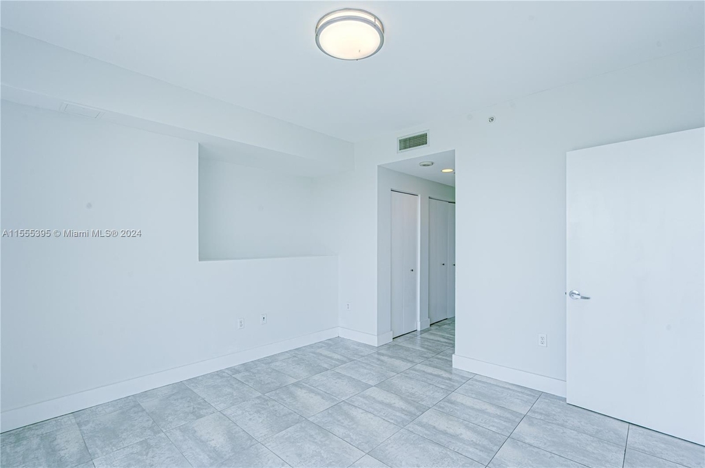 900 Biscayne Blvd - Photo 11