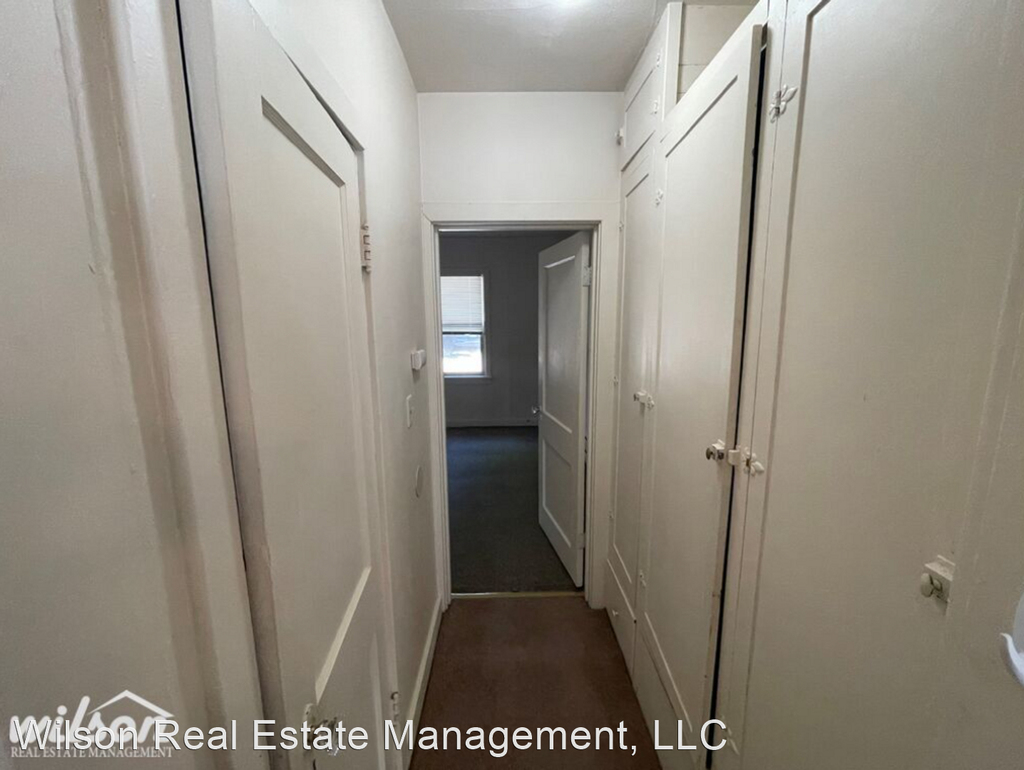 704 South 19th Avenue - Photo 3