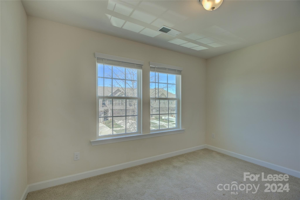 9253 Glenburn Lane - Photo 31