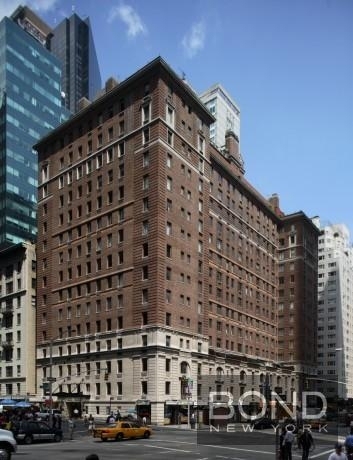 West 55th Street - Photo 14