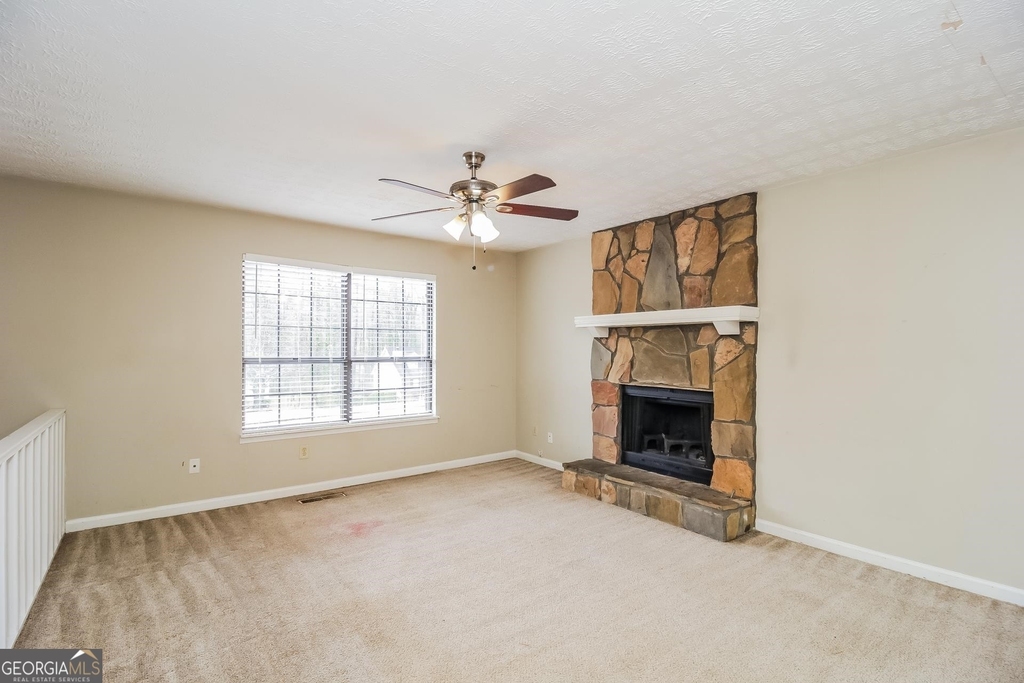 4404 Treeline Way - Photo 1