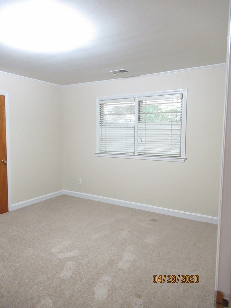 326 W Hampton Ave # 10 - Photo 13