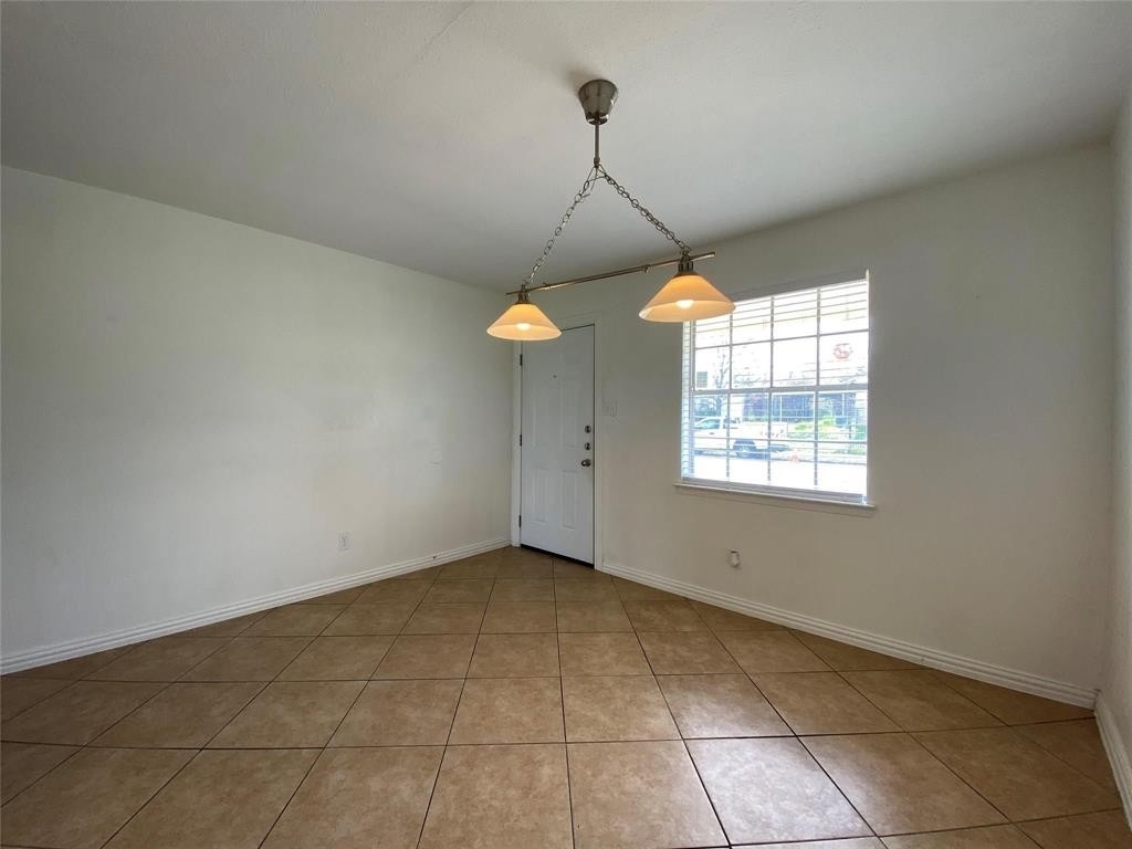 6510 Cinnamon Oaks Drive - Photo 4