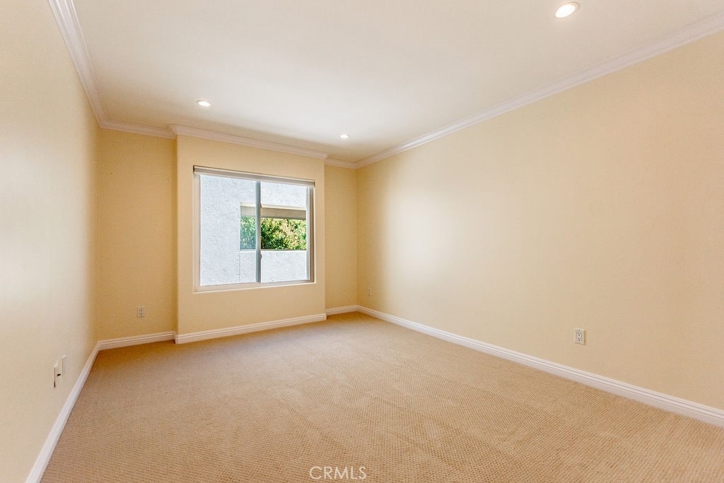 3200 La Rotonda Drive - Photo 21