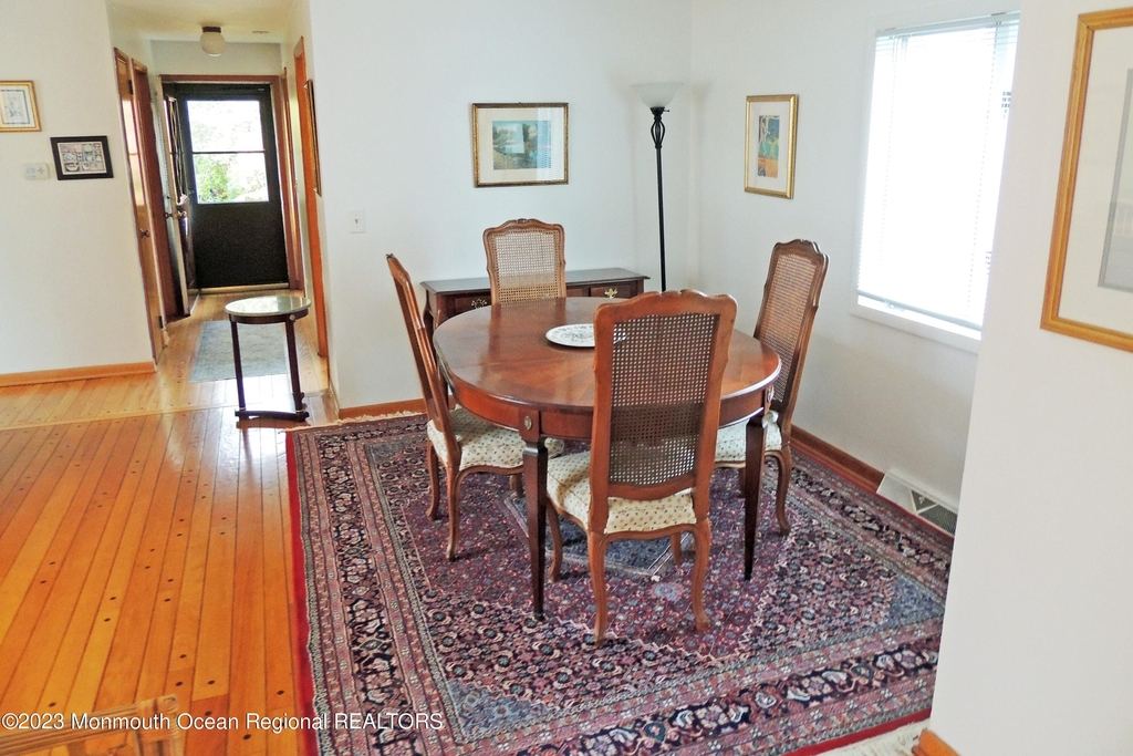 416 Salem Avenue - Photo 4