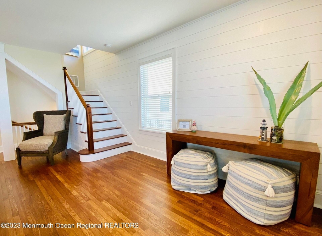 305 Ocean Avenue - Photo 10