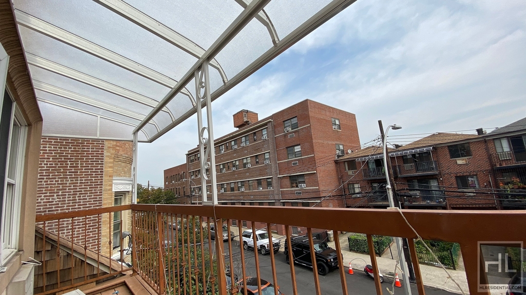 322 46 Street Astoria - Photo 7