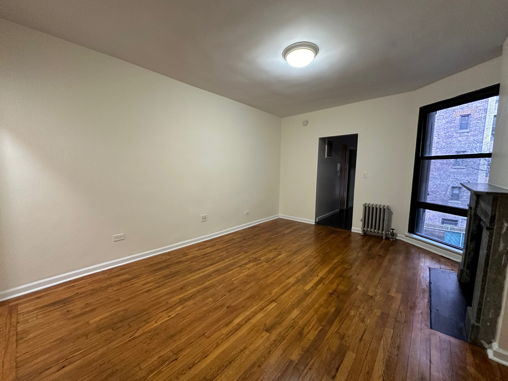 152 East 84th Street - Photo 2