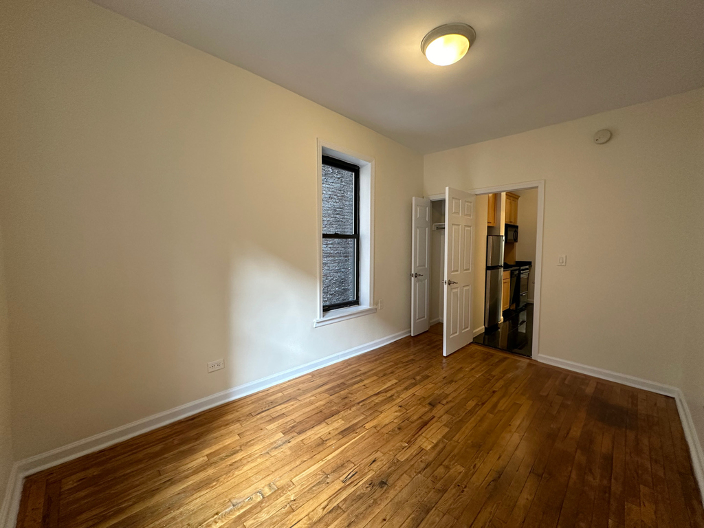 152 East 84th Street - Photo 7