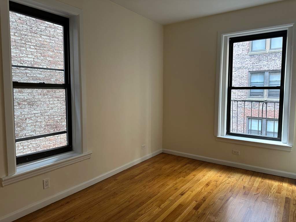 152 East 84th Street - Photo 7