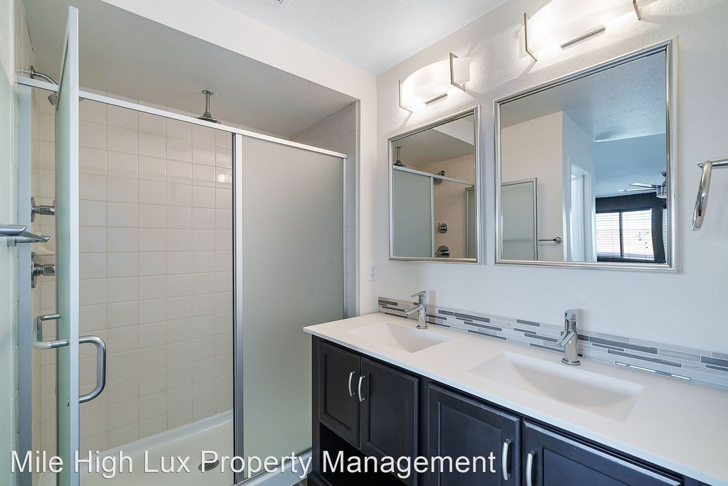 10073 Uravan St - Photo 15