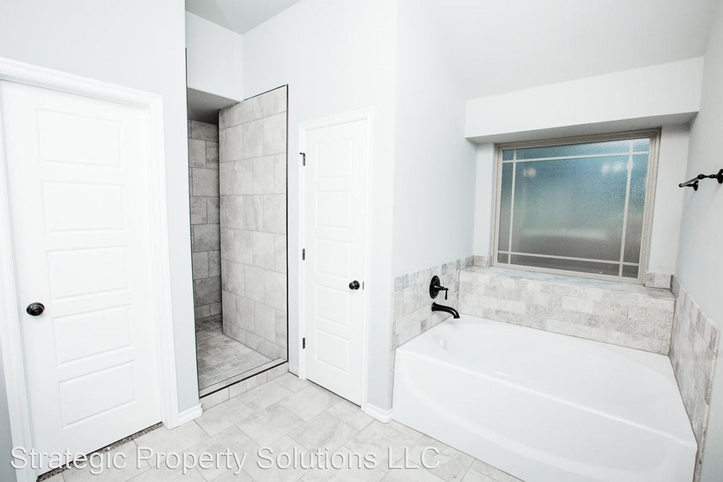 917 Sw 140th Street - Photo 16