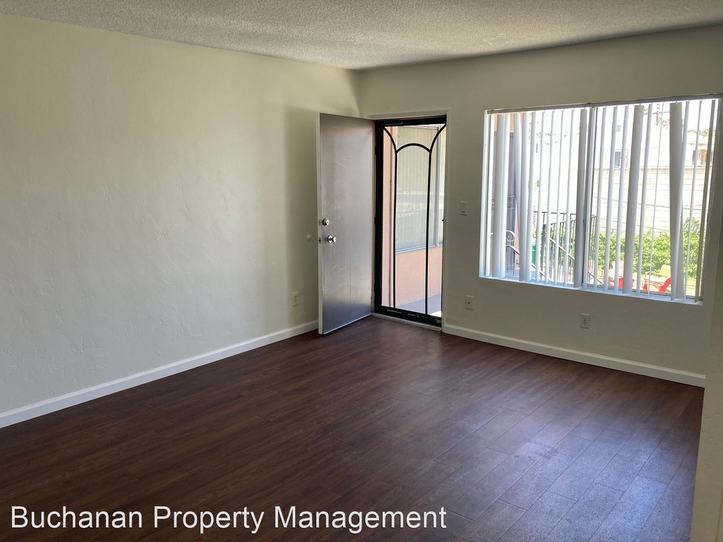 4986 Santa Monica Avenue - Photo 2