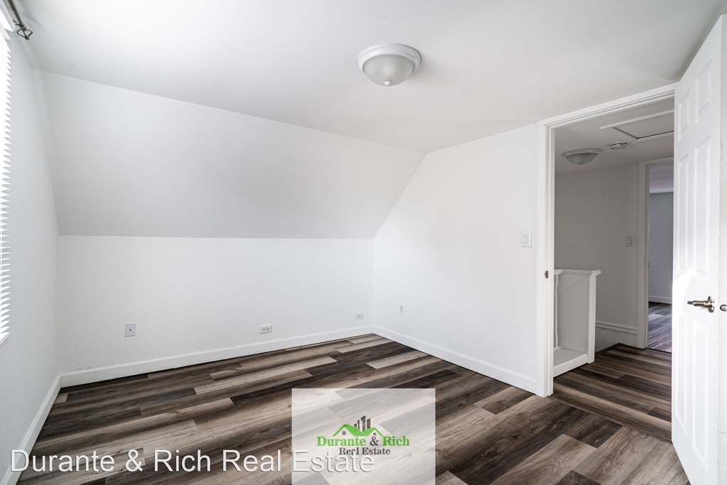 2400 Gillen Street - Photo 15