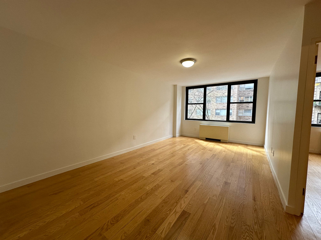 333 East 49th Street - Photo 2