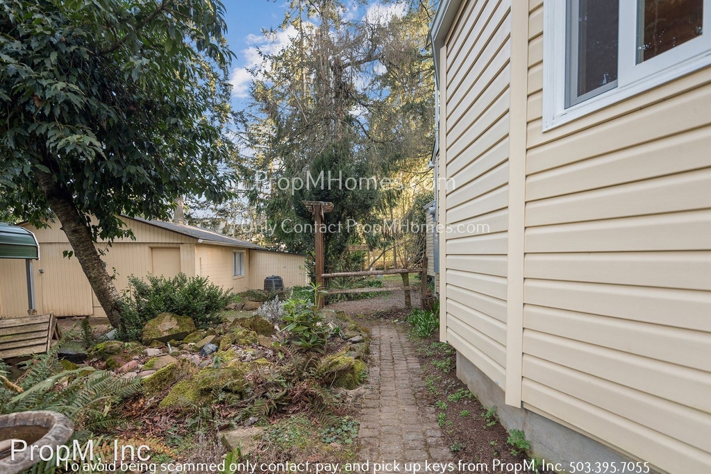 2020 Se Waldron Road - Photo 29