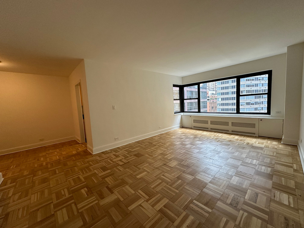 412 East 55th Street - Photo 0