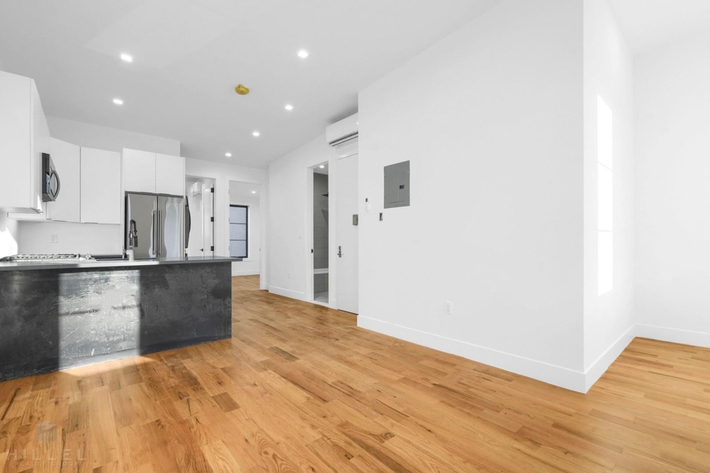 257a Tompkins Ave - Photo 6