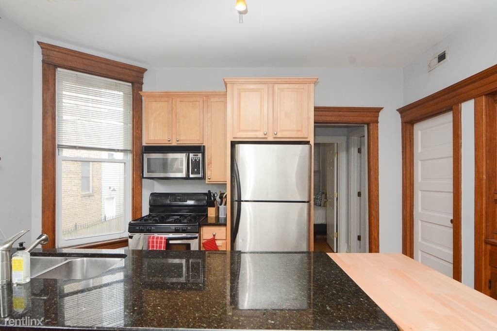 1741 W. Melrose, Unit C1-bf - Photo 1