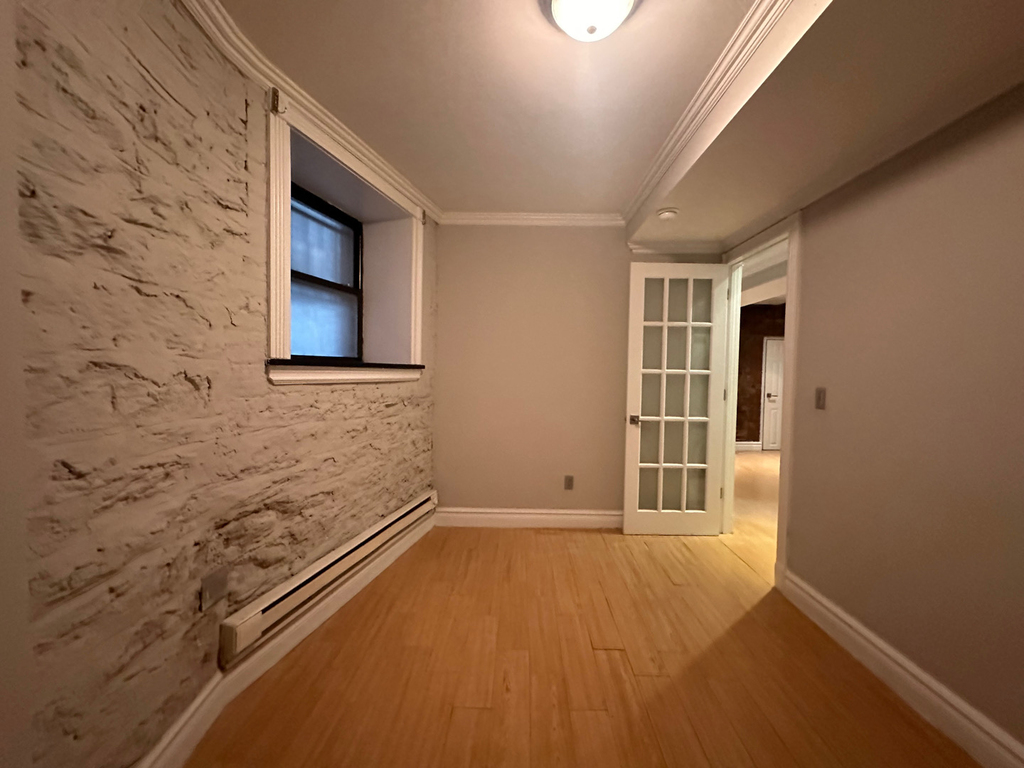 326 East 35th Street - Photo 10