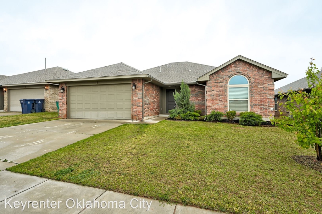 1104 Chestnut Creek Dr - Photo 1