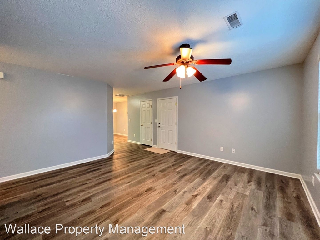 1637 Maple View Way - Photo 2