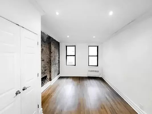 242 East 75th Street - Photo 0