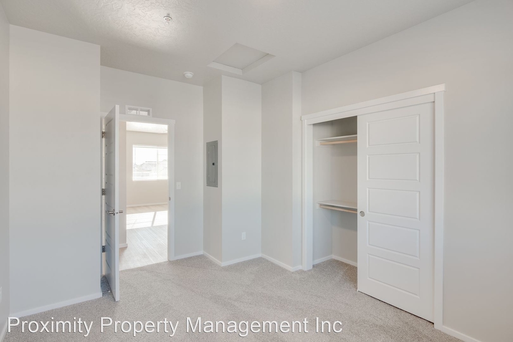 4820-4924 W. Ladle Rapids Drive - Photo 15