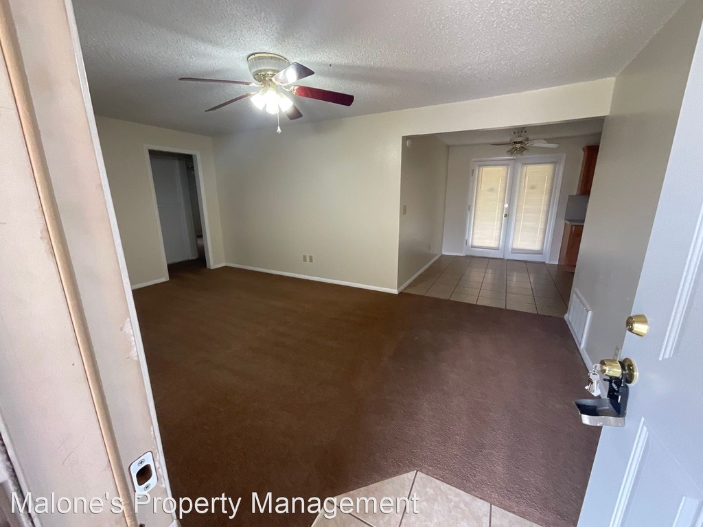 3320 Chetwood Dr - Photo 1
