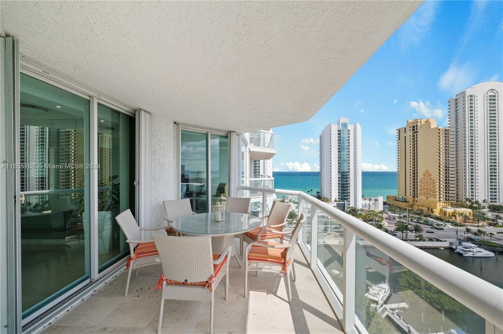 16400 Collins Ave - Photo 25