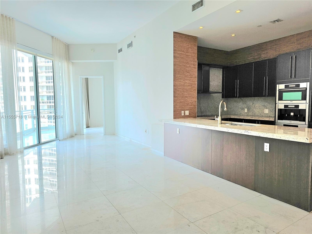 900 Brickell Key Blvd - Photo 19