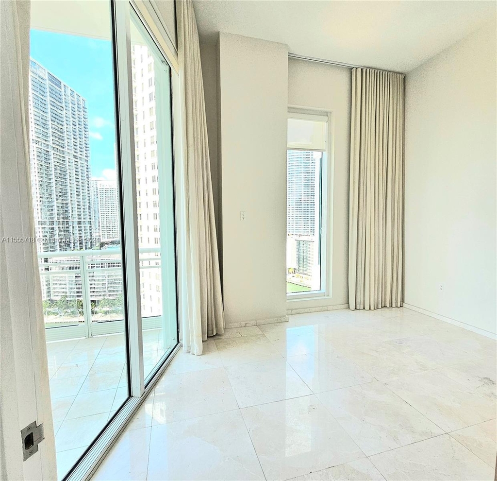 900 Brickell Key Blvd - Photo 12