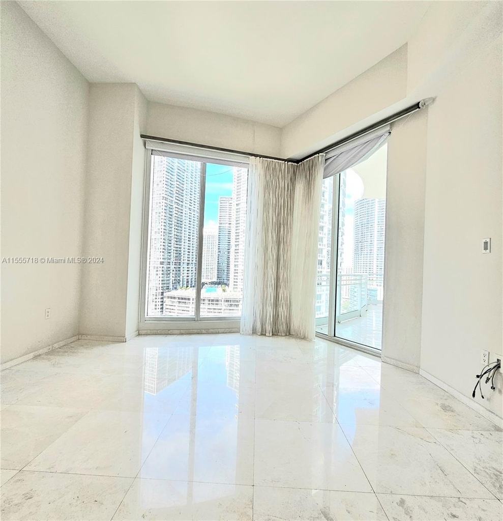 900 Brickell Key Blvd - Photo 7