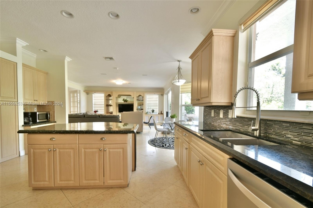 4810 Sw 161st Ln - Photo 9