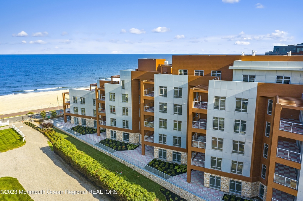 345 Ocean Boulevard - Photo 1