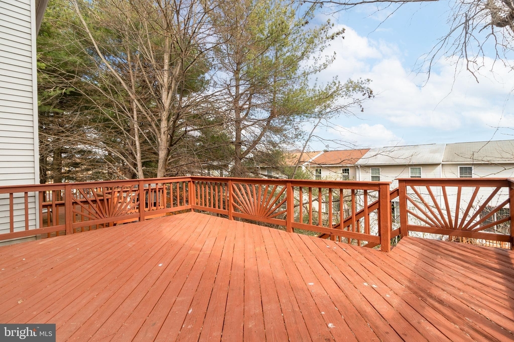 45 Gas Light Court - Photo 11