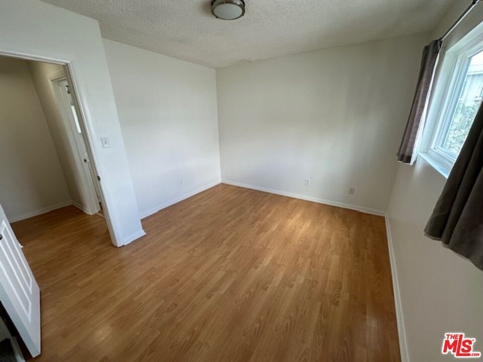 650 N Grand Ave - Photo 6