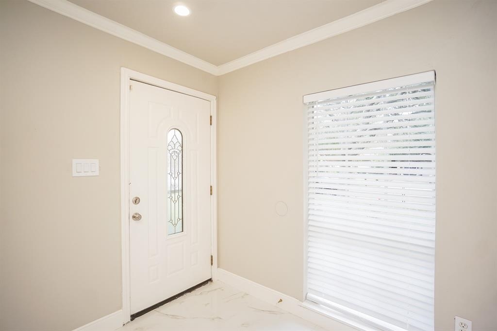 11614 Brookledge Drive - Photo 2