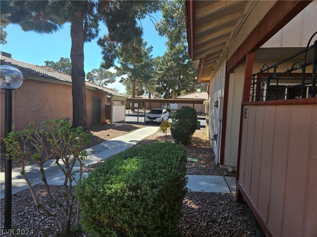 409 N Lamb Boulevard - Photo 2